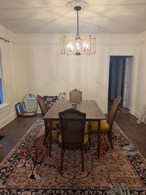 Dining - The Sanford Hideaway (Sanford)