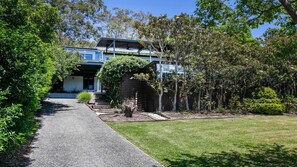 Exterior - Poolside at Wagstaffe (WAGSTAFFE)