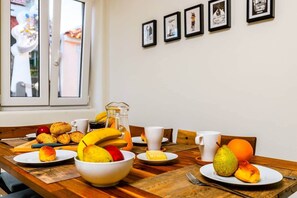 Dining - Cascais Seaside Duplex (Cascais)