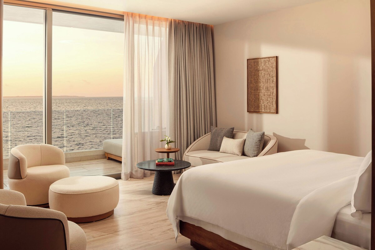 Suite, 1 Bedroom, Terrace, Ocean View | Minibar, in-room safe, blackout curtains