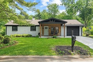 Exterior - Off Leash Oasis: Hot Tub, Fire Pit & Pets Welcome! (Indianapolis)