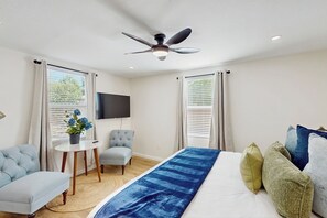 Bügeleisen/Bügelbrett, Internetzugang, Bettwäsche