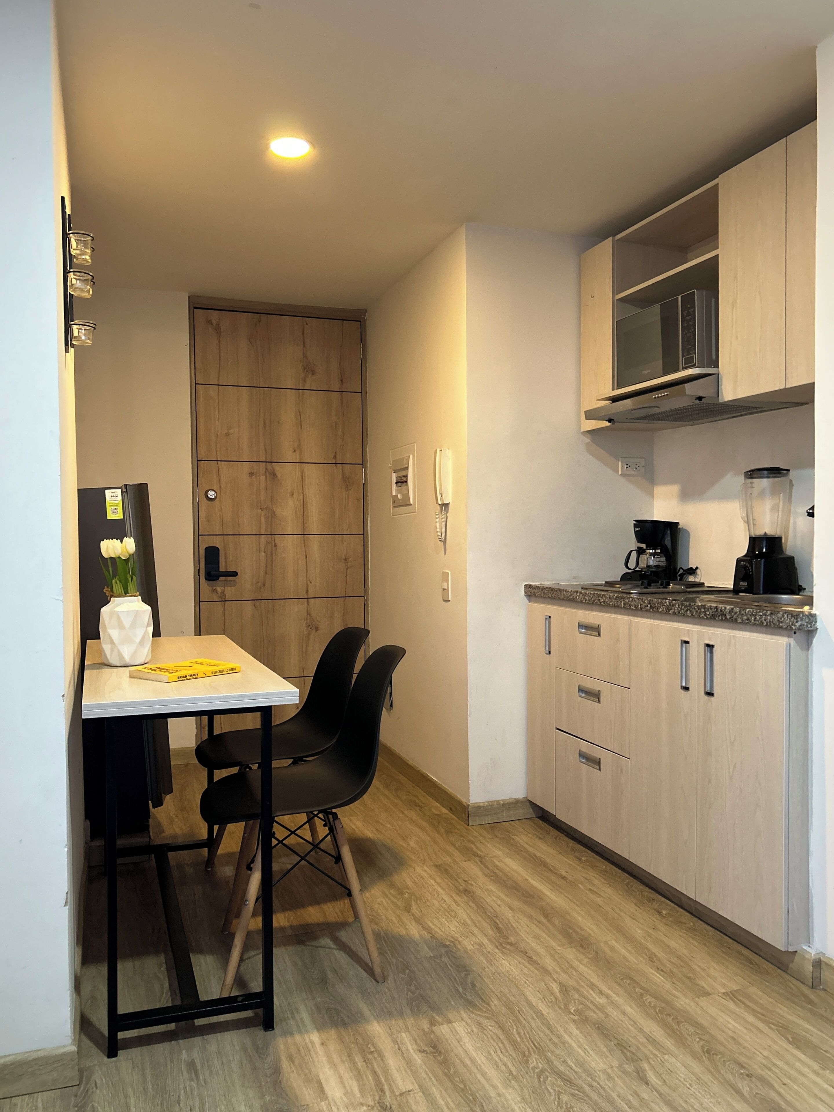 Micro-ondes, plaque de cuisson