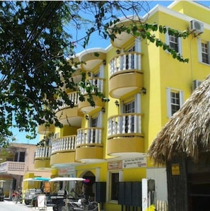 Exterior - Paradise Suites & Residence (San Pedro)