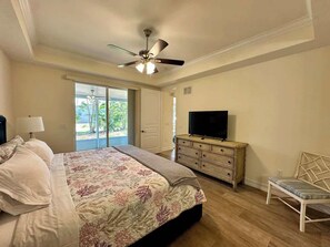 2 bedrooms, travel cot, WiFi, bed sheets - New 1st Floor Condo Private Lanai (Bonita Springs)