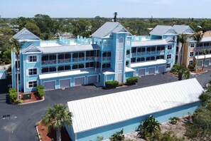 Exterior - Bright Spacious Condo 1mi to Beach (Bonita Springs)