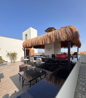 Room, 1 Bedroom, Smoking, Balcony | Bar (on property) - Room-422batthepavillionimperialhurghada (Hurghada)