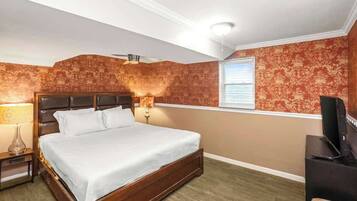 4 slaapkamers, een strijkplank/strijkijzer, wifi, beddengoed