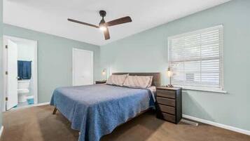 3 bedrooms, iron/ironing board, WiFi, bed sheets