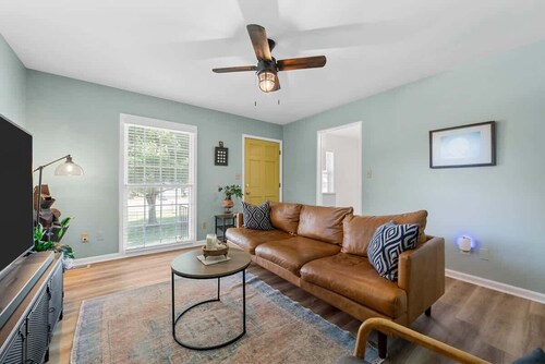 Spacious 3BR Home | Near Downtown Hopkinsville