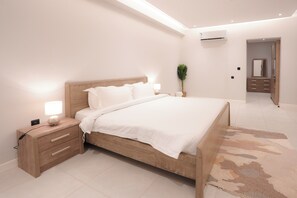 2 quartos, ferros/tábuas de passar roupa, Wi-Fi, roupa de cama