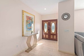 Interior - Spacious Single Level Home In Poway (Poway)