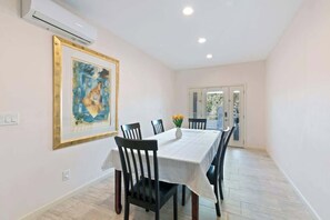 Dining - Spacious Single Level Home In Poway (Poway)