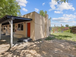 Exterior - Explorer’s Escape Walk to Parks & River Near Downtown Canon City. (Cañon City)