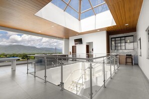 Standard Double Room | Terrace/patio - Hotel H4 Olanchito (Olanchito)