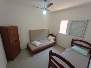 Free WiFi - Cozy house in Bertioga, with ample space for leisure. Sleeps 10 people. (Bertioga)