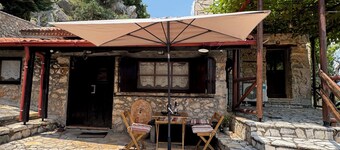 Agoriani Art Studio - Sweet little cottage with fireplace in Lilaia at Parnassos