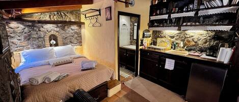 In-room safe, iron/ironing board, free WiFi, bed sheets