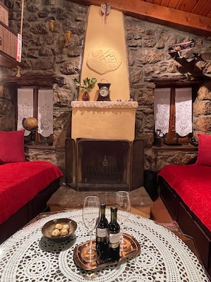 المنشأة من الداخل