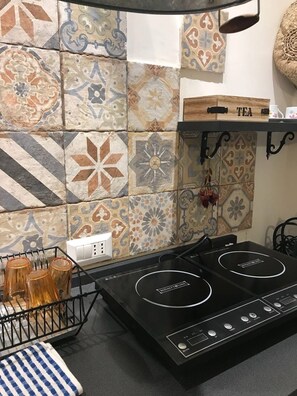 Fridge, microwave, stovetop, coffee/tea maker - The Aurora of Naples Perfect location for Naples! (Napoli)