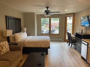 واي فاي وملاءات أسرّة