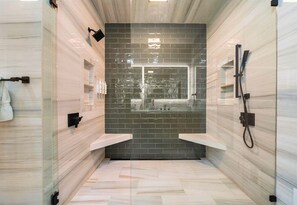 Douche, serviettes fournies