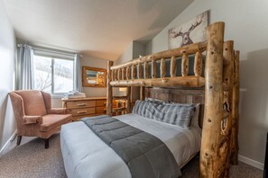 2 chambres, bureau, Wi-Fi, draps fournis