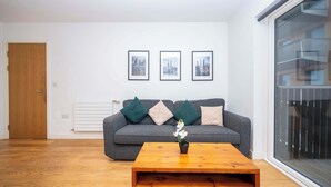 Living area - Stylish Apartment with Balcony in London (London)