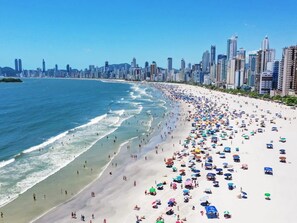 Apartment | Beach | On the beach, white sand