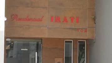 Apartamento premium, vista para a cidade | Detalhe da fachada