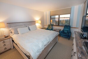 Iron/ironing board, WiFi, bed sheets - Siesta Key Rental 100 steps to the Beach (Siesta Key)