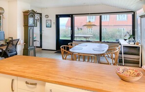 Dining - Gorgeous home in Assens with WiFi (Assens)