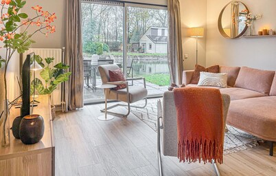 Cozy home in Hoeven with WiFi