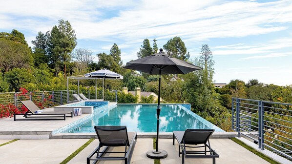 Interior - LA Hillside Retreat w/ Pool, Views, Fire Pit & Outdoor Lounging Casa Bellagio by Avantstay (Los Angeles)