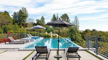 Casa (Multiple Bedrooms) | Parte interna