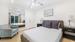 Interior - LA Hillside Retreat w/ Pool, Views, Fire Pit & Outdoor Lounging Casa Bellagio by Avantstay (Los Angeles)