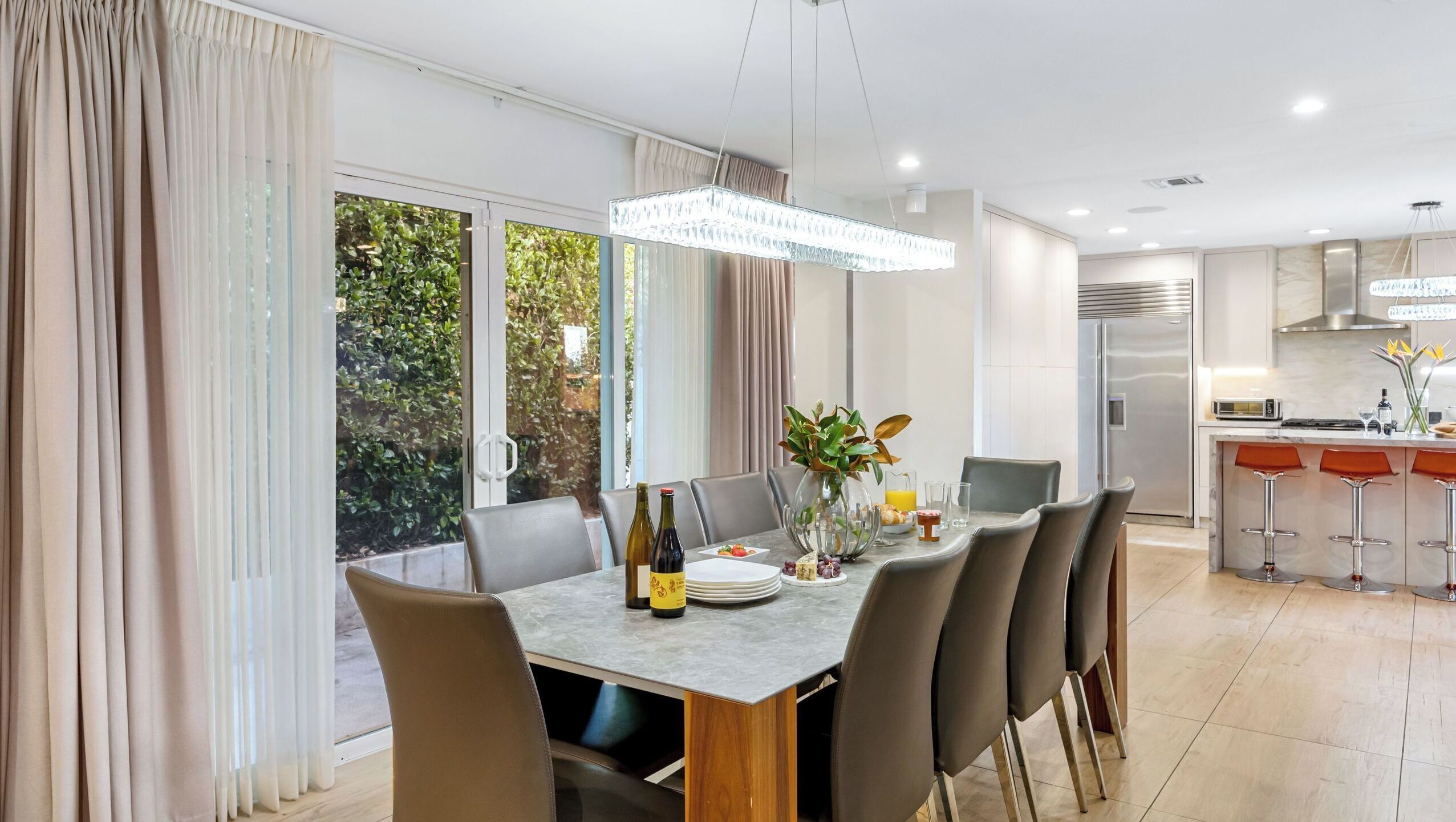 Casa (Multiple Bedrooms) | Parte interna