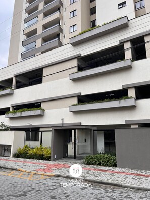 Apartment | Exterior