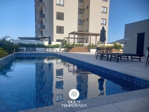 Design Apartment, Patio, Sea View | Pool | Outdoor pool, sun loungers - Skyline Confort Club - Blue Horizon (Penha)