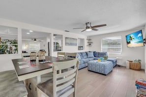 Interior - Sarasota Sunhaven – Home Near Beaches! (Sarasota)