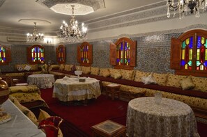 تناول الطعام