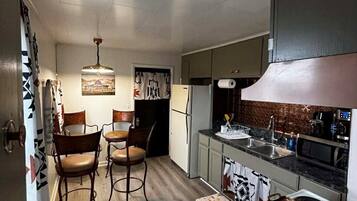 Micro-ondas, fogão, cooktop