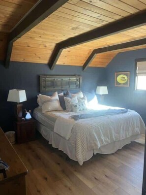 3 bedrooms, WiFi - Dead Lake Retreat, Richville, MN (Richville)