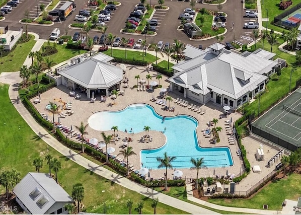 Pool - 2 BD/2BTH condo with sunset views in Heritage Landing - many amenities! (Punta Gorda)
