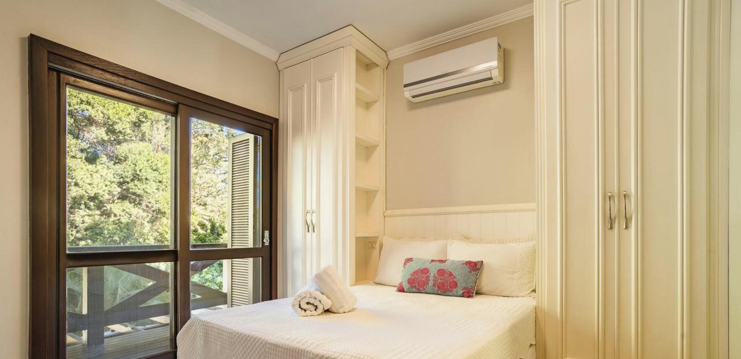 Chalé | Roupas de cama premium, Wi-Fi de cortesia, individualmente decorados