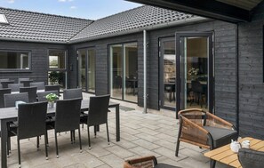 Outdoor dining - Amazing home in Idestrup with sauna (Idestrup)