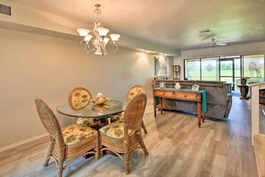Interior - Surf & Swing Escape! (Bonita Springs)