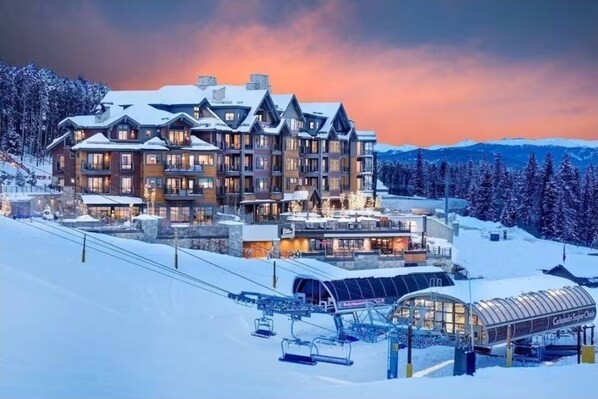 Exterior - Grand Colorado on Peak 8: Ski-In/Ski-Out. 1BR w/sleeper sofa + 2BA. (Breckenridge)