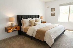 3 bedrooms, desk, iron/ironing board, travel cot - Mid-Century Ojai Escape | Hot Tub & Serene Garden (Ojai)