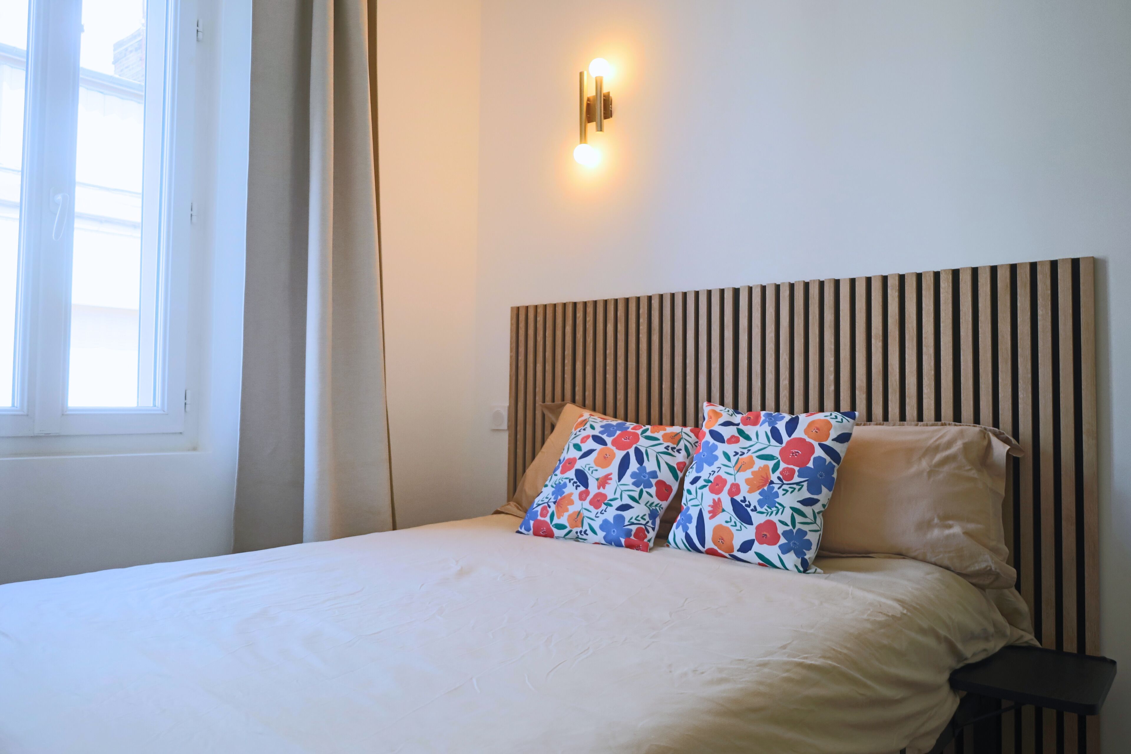 Iron/ironing board, free WiFi, bed sheets